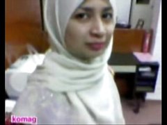 Malay Hijab got rubbed in the office